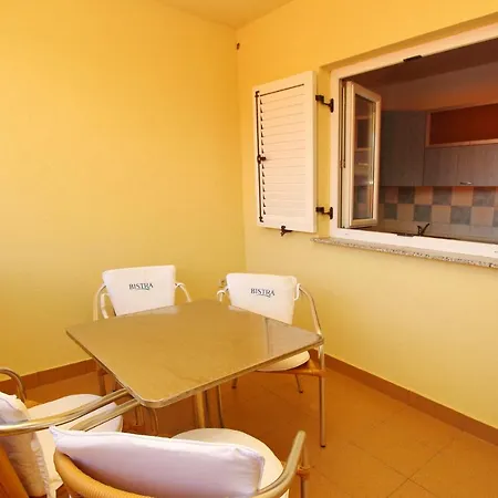 Limun Apartment *
