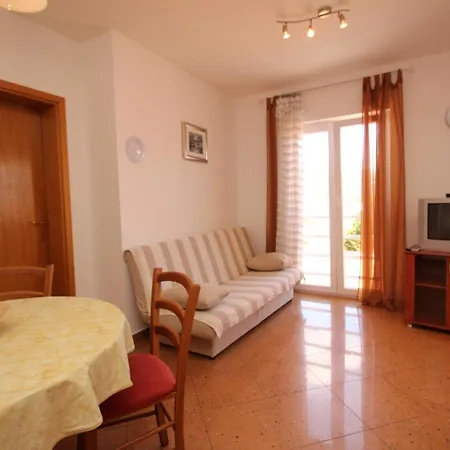 Apartment Limun Baska (Krk)